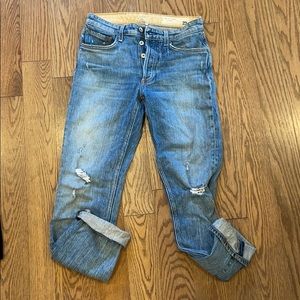 Rag & Bone Rosa boyfriend jean. Mid rise